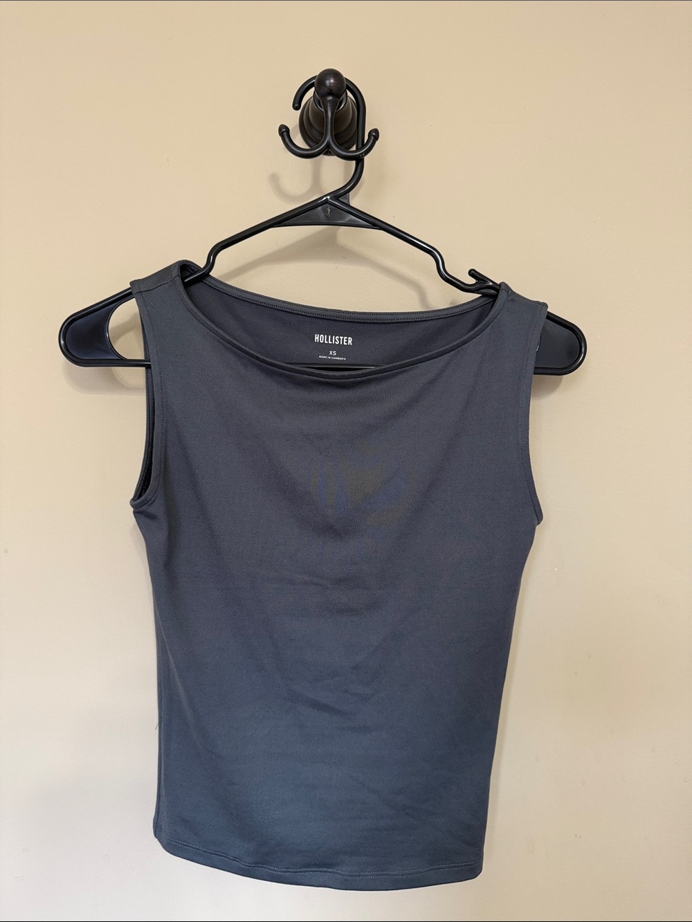 Hollister Boatneck Tank-XS
